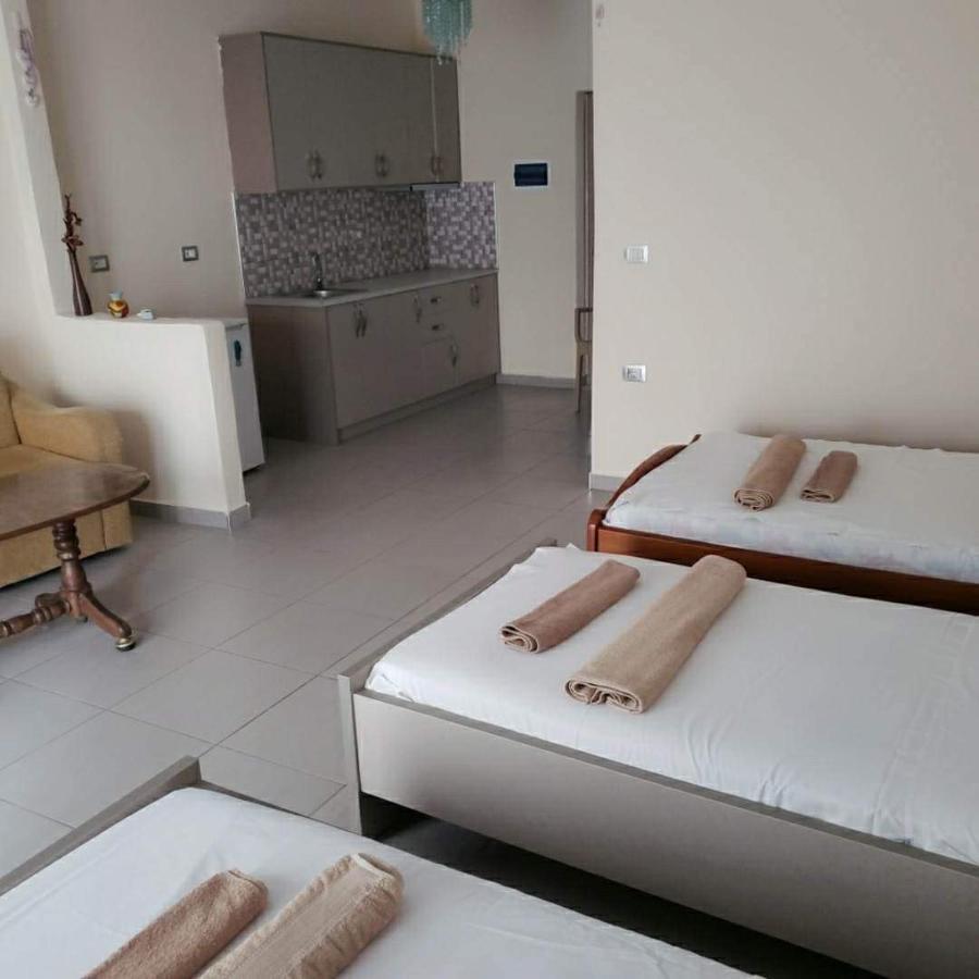 Riviera Rooms Sarandë 外观 照片