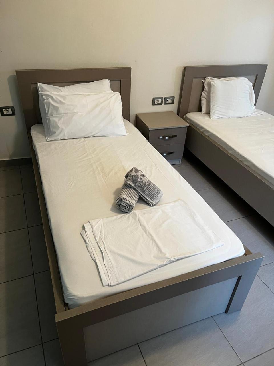Riviera Rooms Sarandë 外观 照片