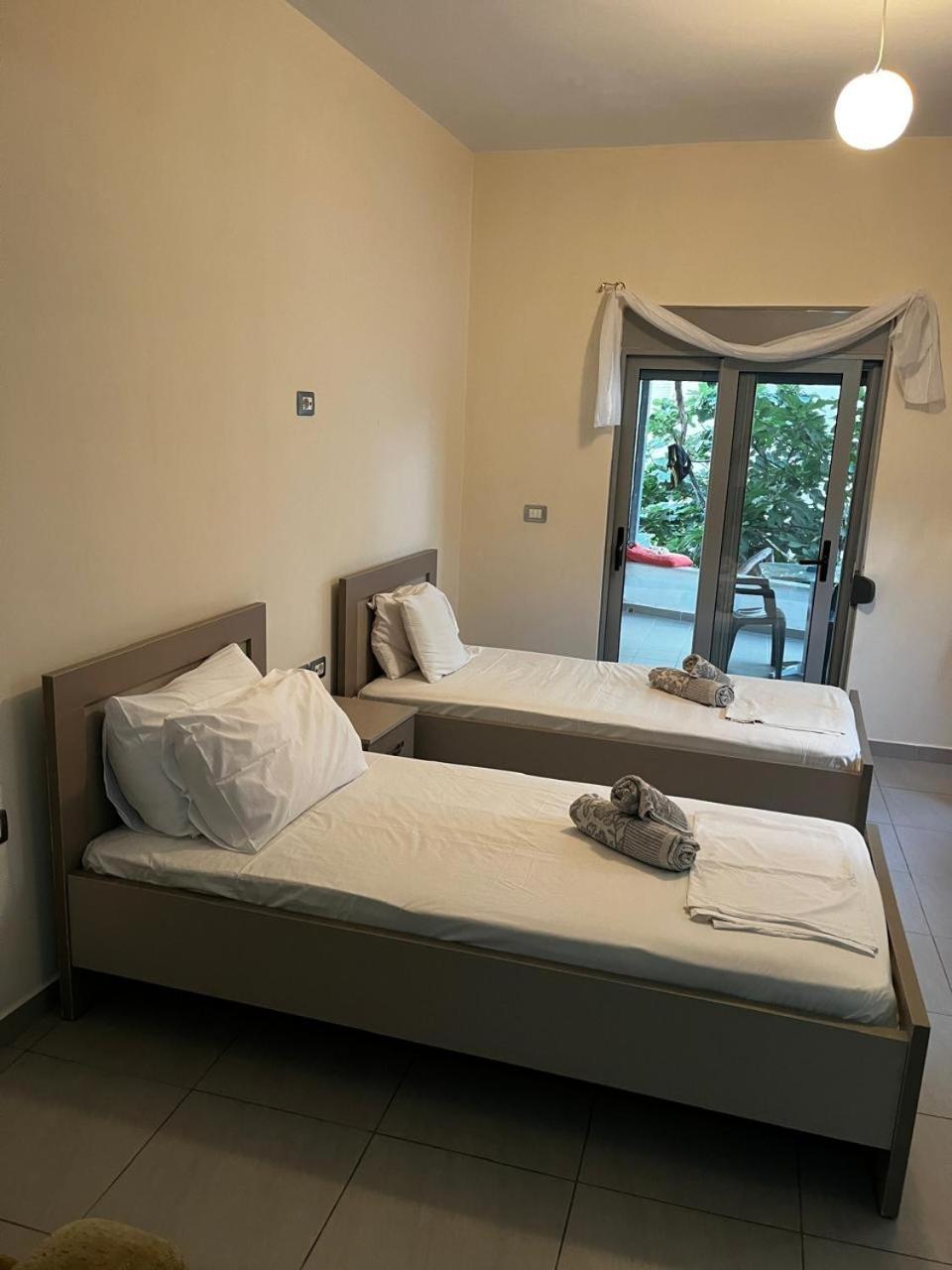 Riviera Rooms Sarandë 外观 照片
